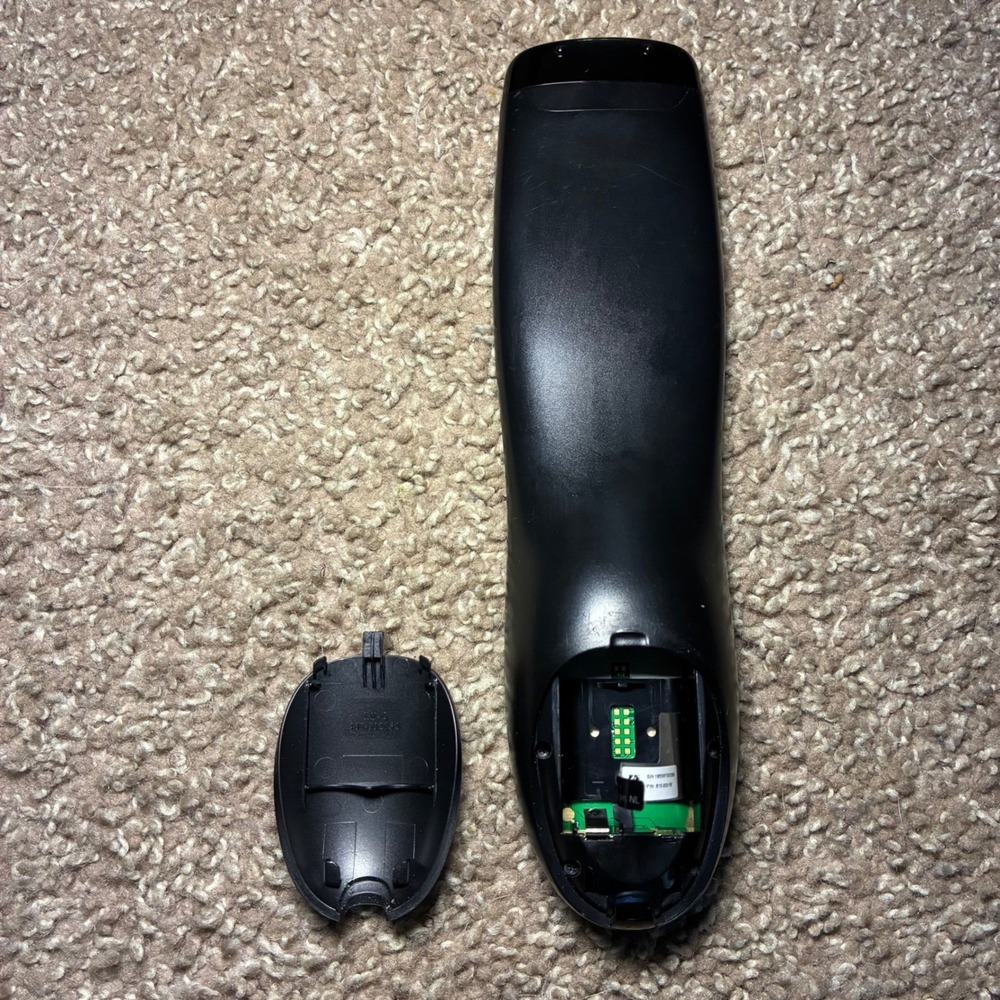 Logitech Harmony 665 Advanced Universal Remote Control Black Tested Working - Picture 3 of 3